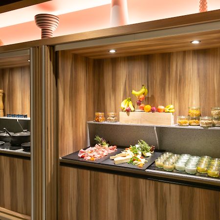 Novotel Strasbourg Centre Halles Bagian luar foto